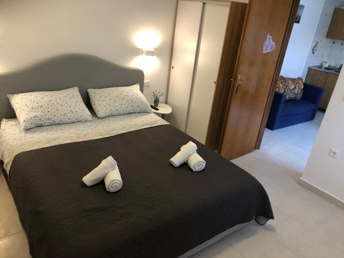Kris Apartment Porec Esterno foto